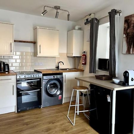 Appartamento Flat In The Heart Of Newquay New Quay Esterno foto